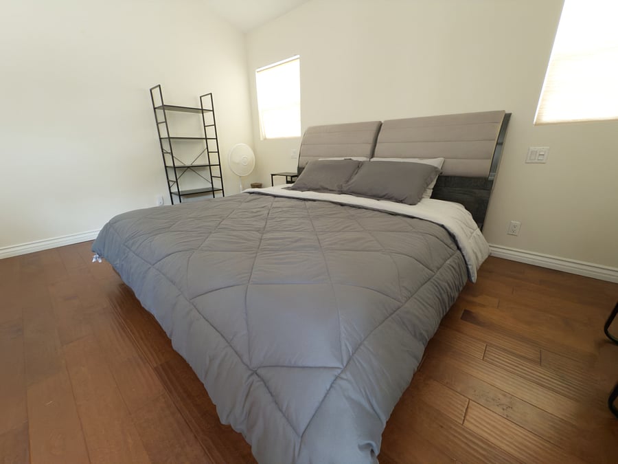 Cal King bed