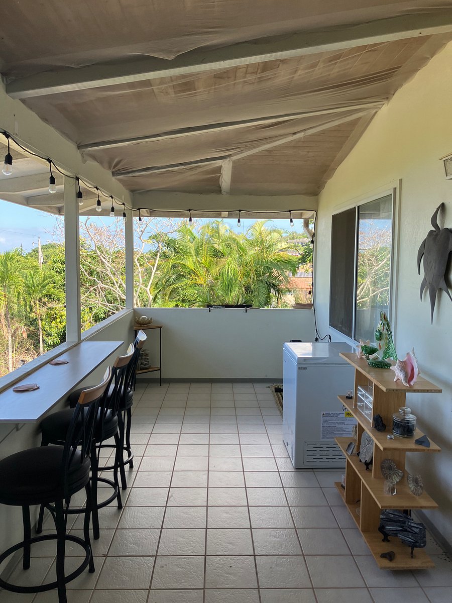 Nice lanai. The far end has a small work out bench and room for a yoga mat. There is also an extra freezer out here for frozen food storage.