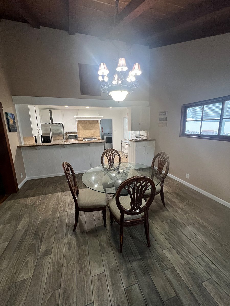 Dining Room Area