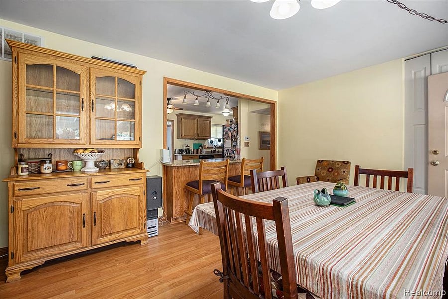 Furnished Finder property 913618_1 photo 16