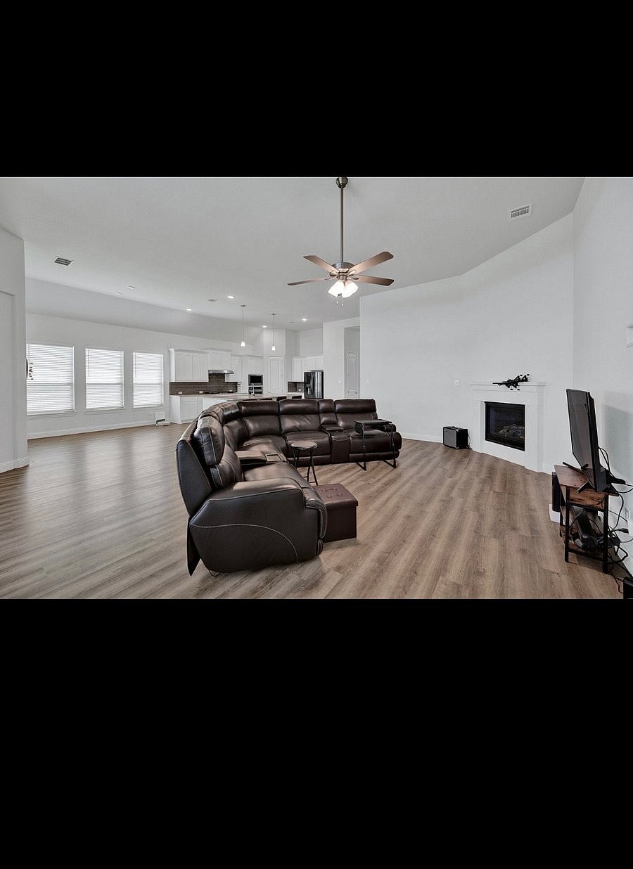 Furnished Finder property 913749_2 photo 3
