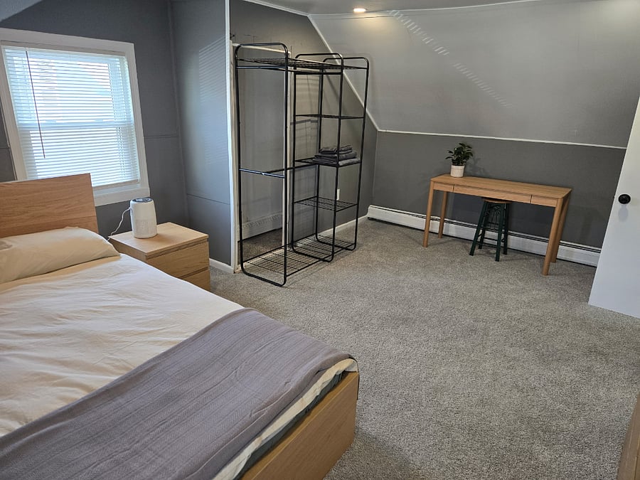 Bedroom "B"