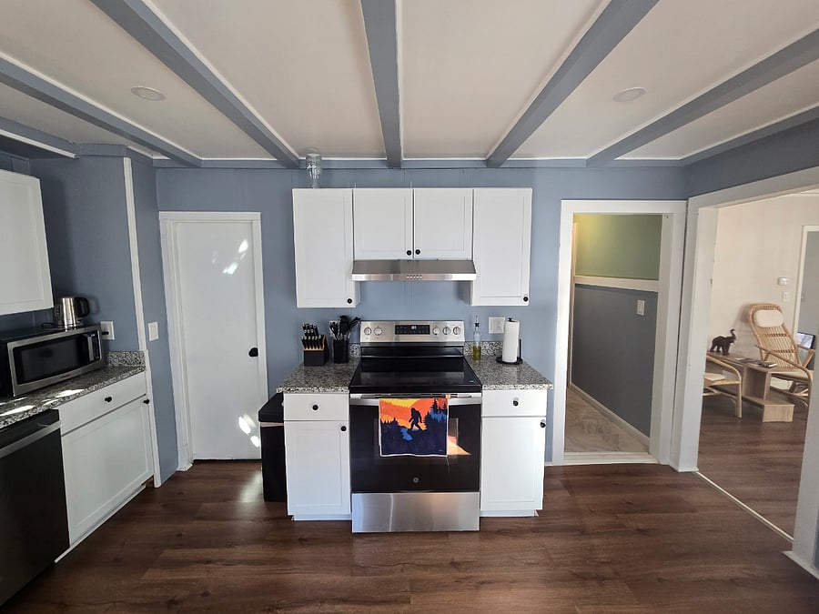 Renovated Kitchen with a brand new oven