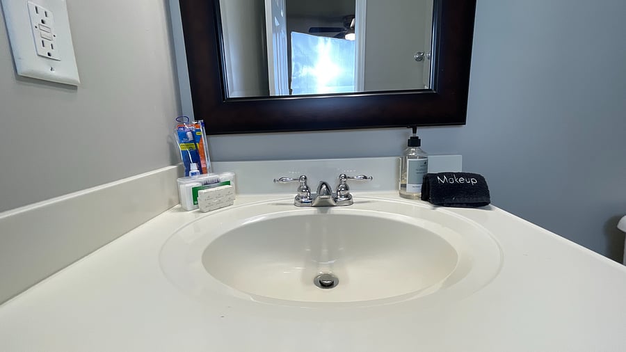 Sleek and tidy! Our clean sink is perfectly arranged with essential toiletries for your convenience!