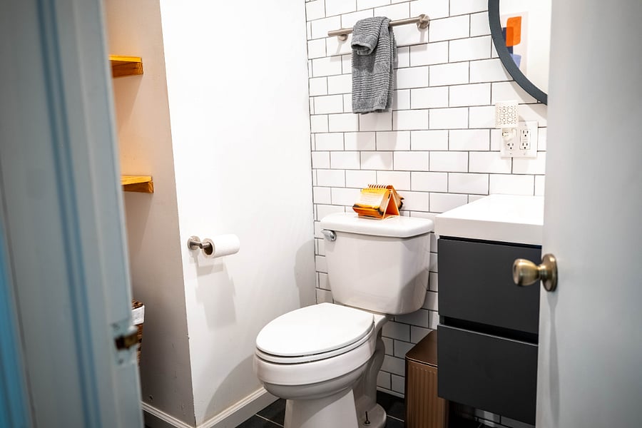 Master bathroom, full soaking tub included