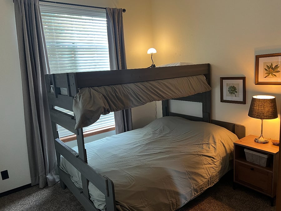 Bunk-Bedroom