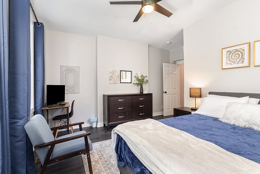 Queen bed, large dresser, desk, TV