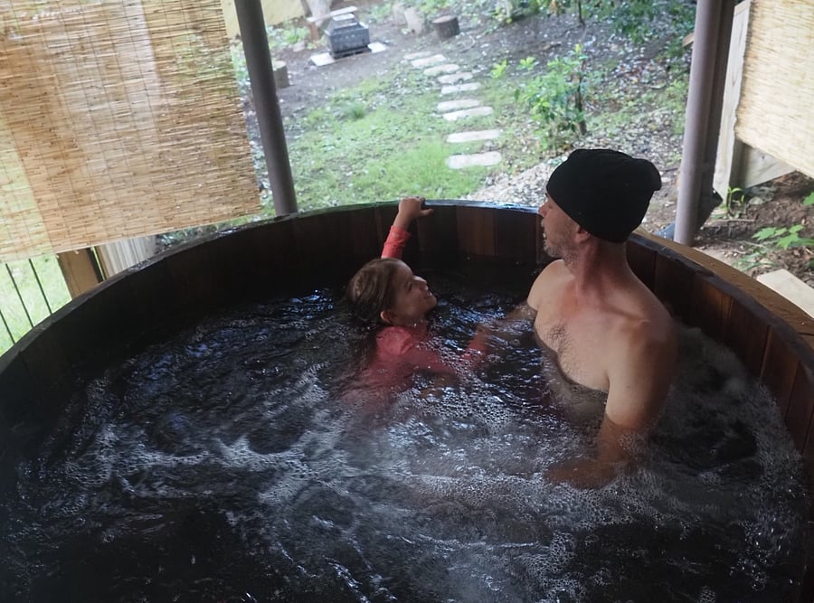 Cedar Soak Hot Tub
