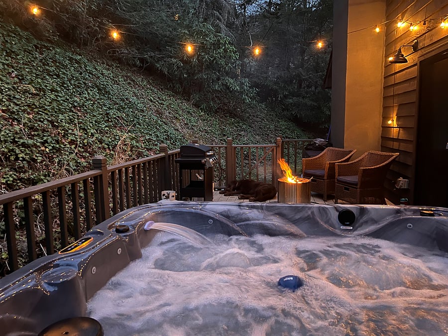 HOT TUB!