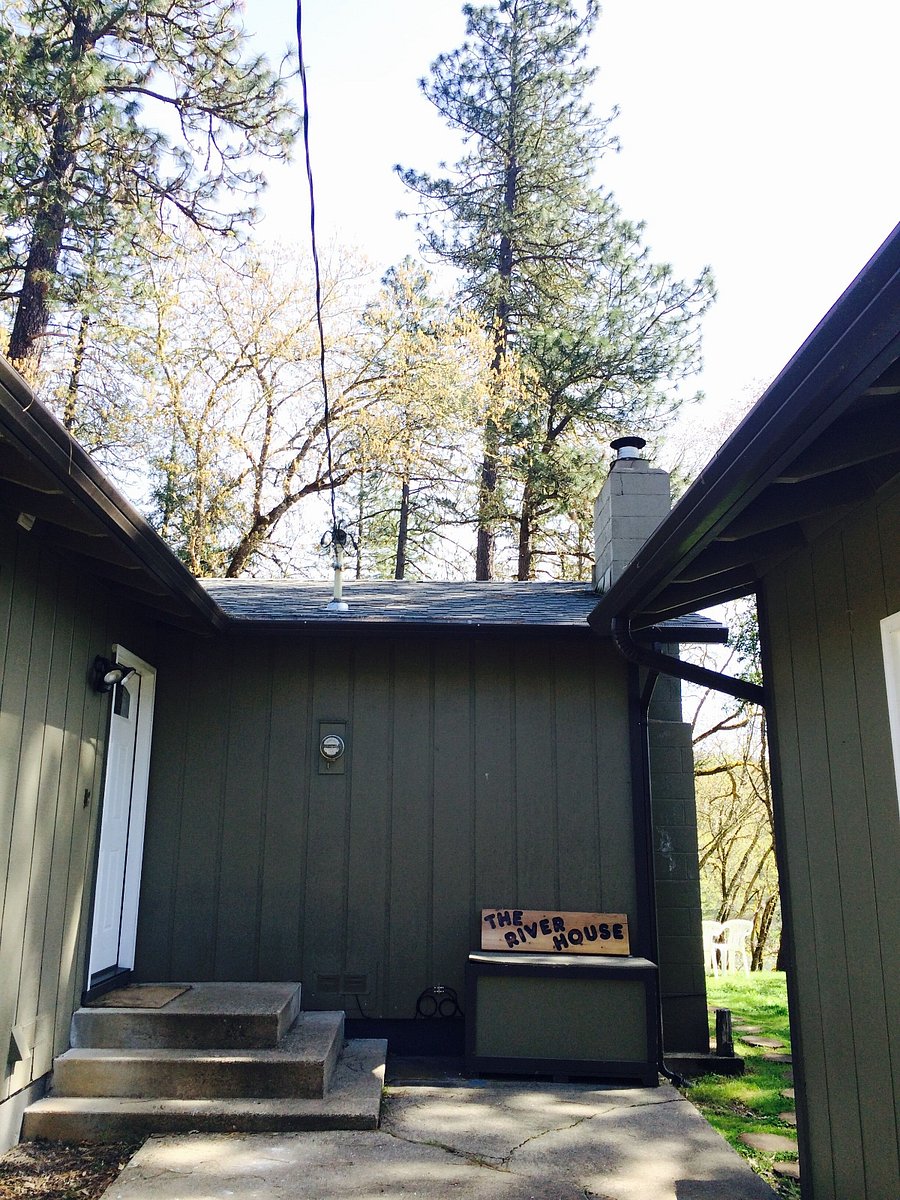 Entry to house with two steps