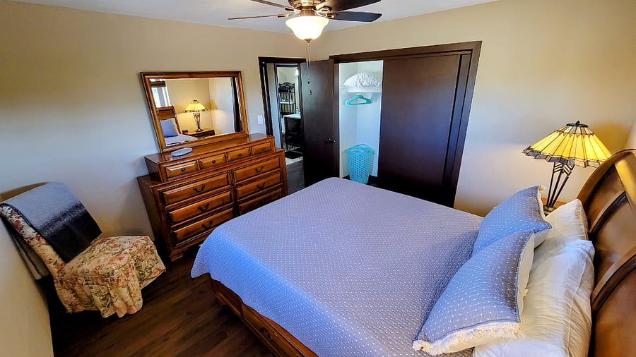 Queen bedroom