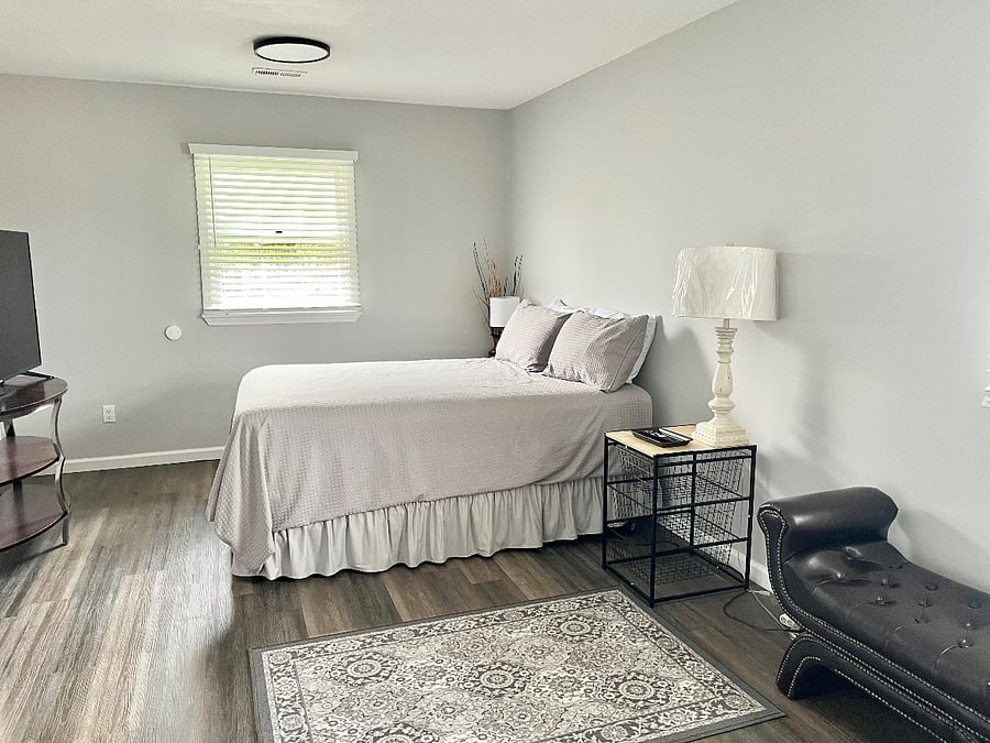 Main bedroom with queen bed and pull-out day bed