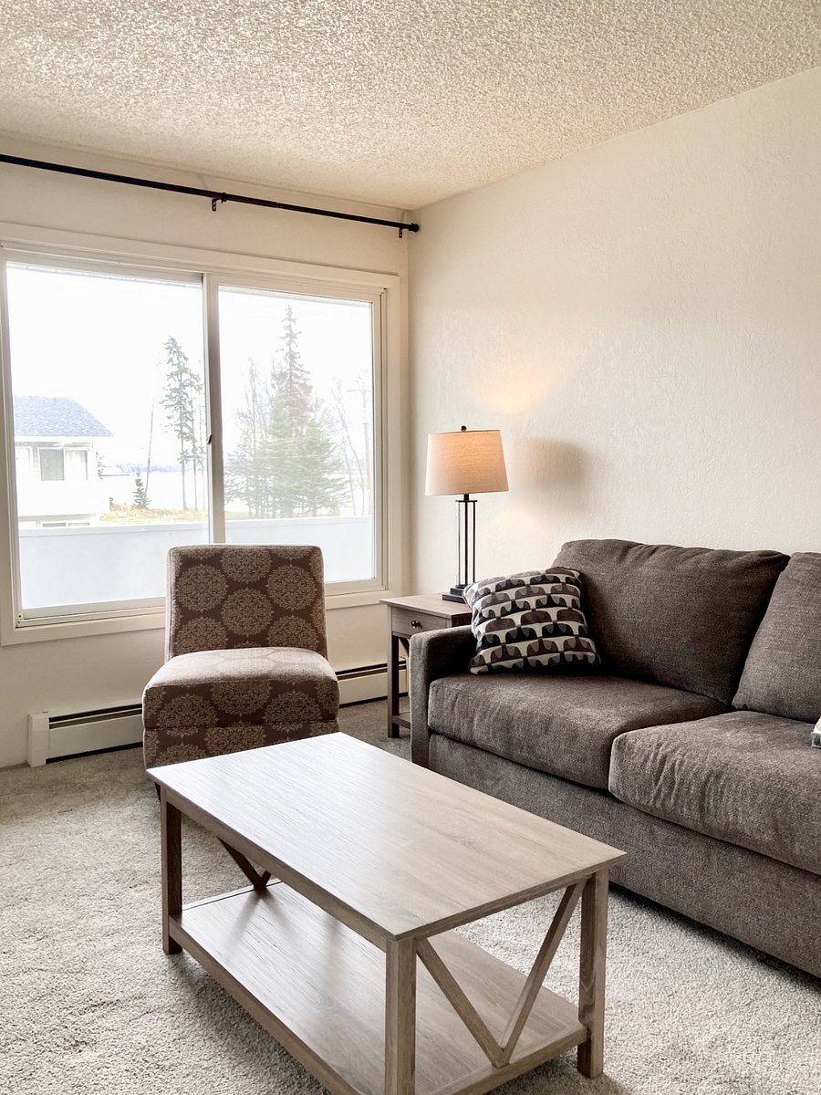 Living Room2 (furnishings may vary)