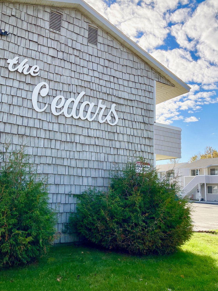 The Cedars Apts