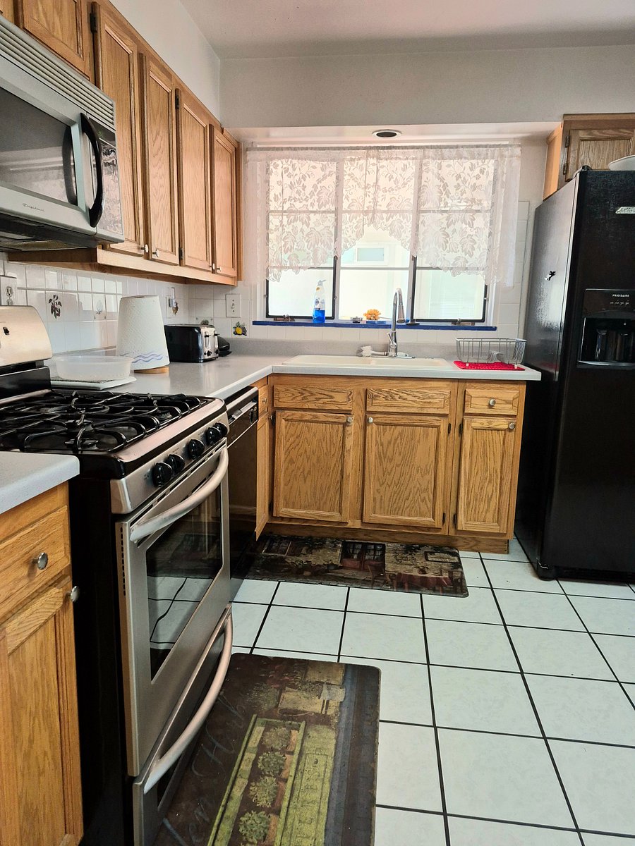 Fully equipped kitchen for the chef in you!