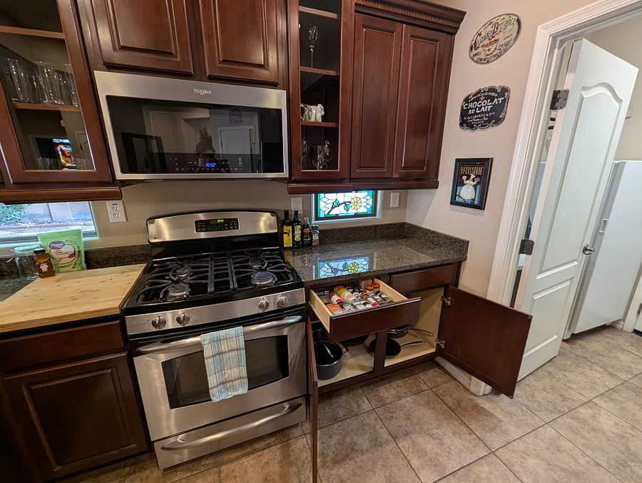 fully stocked kitchen