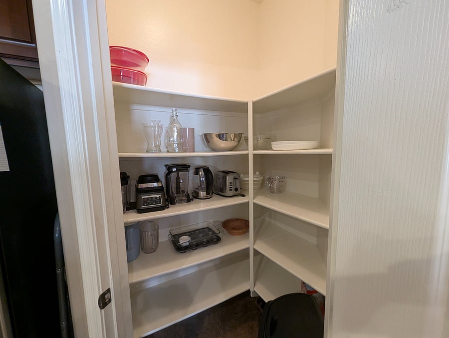 gourmet kitchen stocked with all necessities