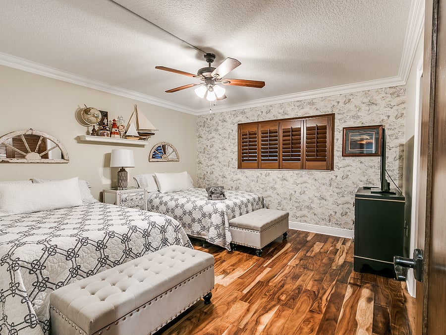 2nd bedroom, 2 double beds