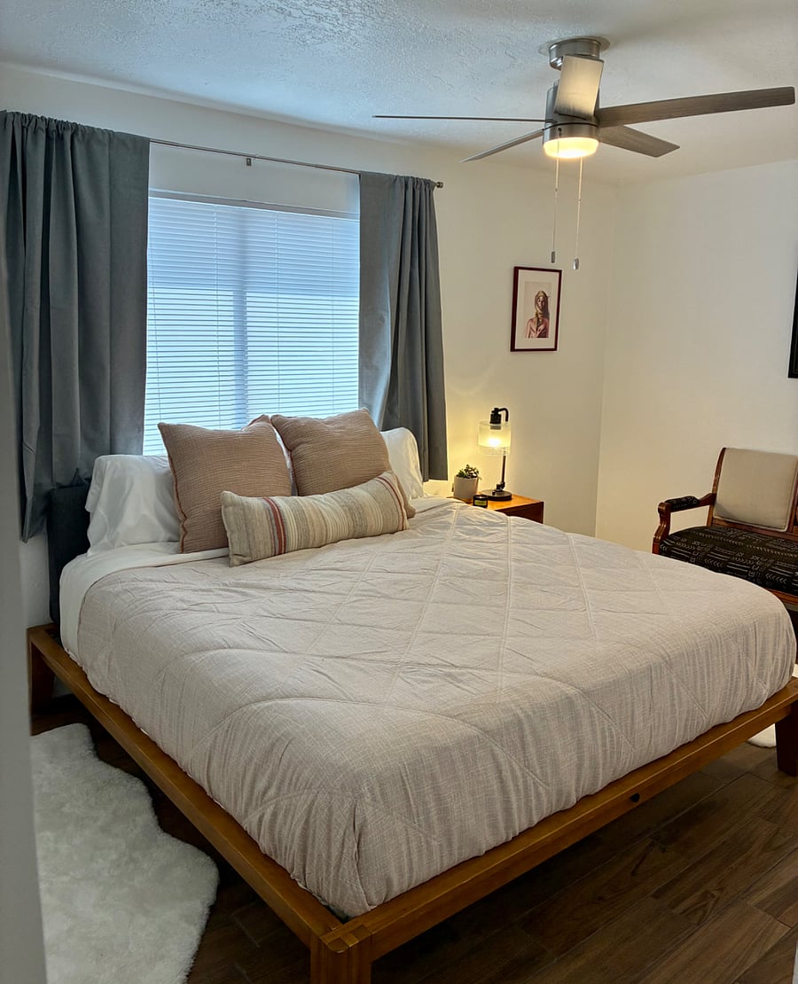 Master with king bed