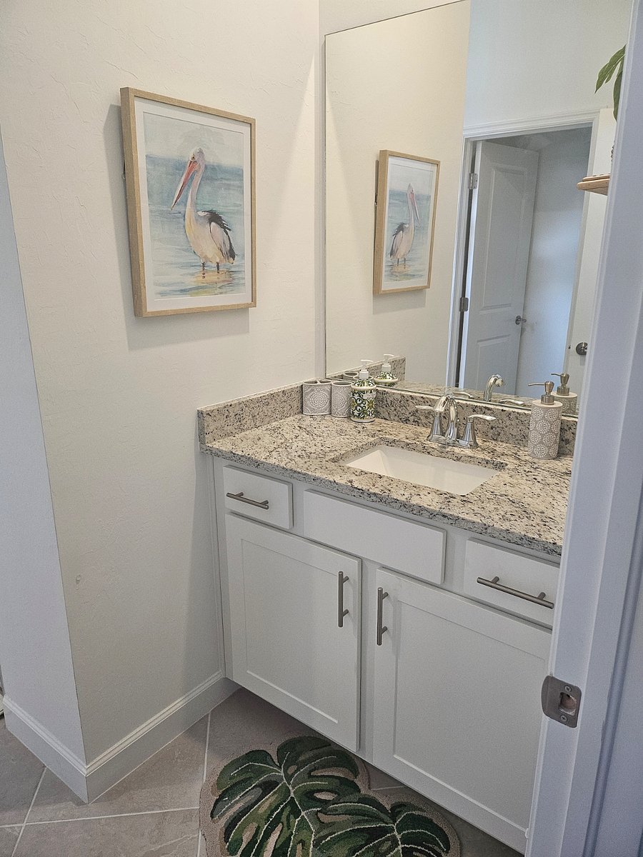 Main bath  2 sinks and walk-in shower