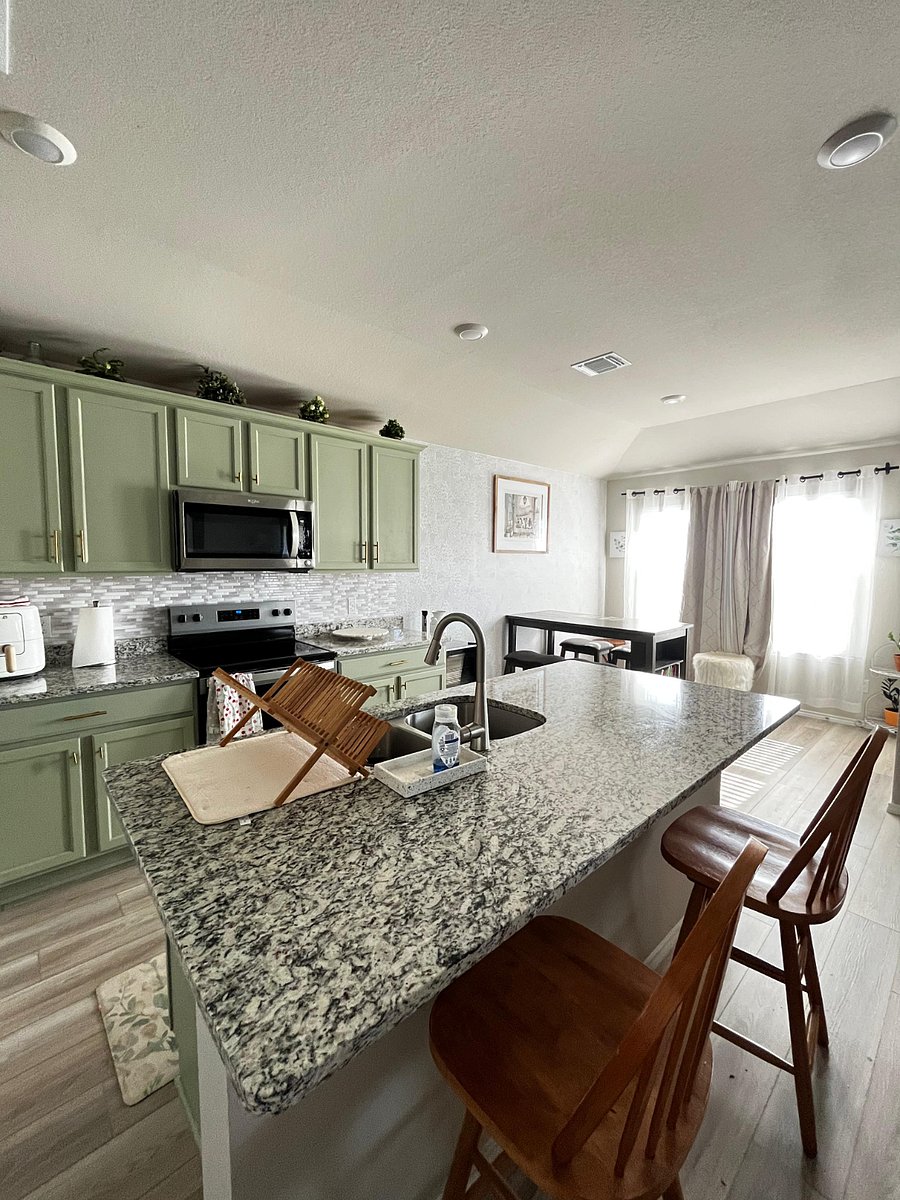 Furnished Finder property 915135_1 photo 14