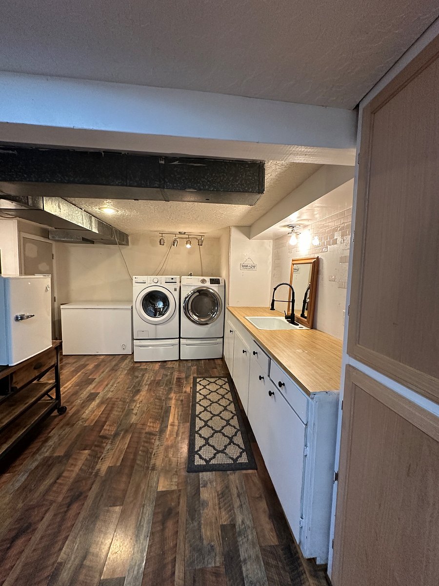 Shared laundry with one owner