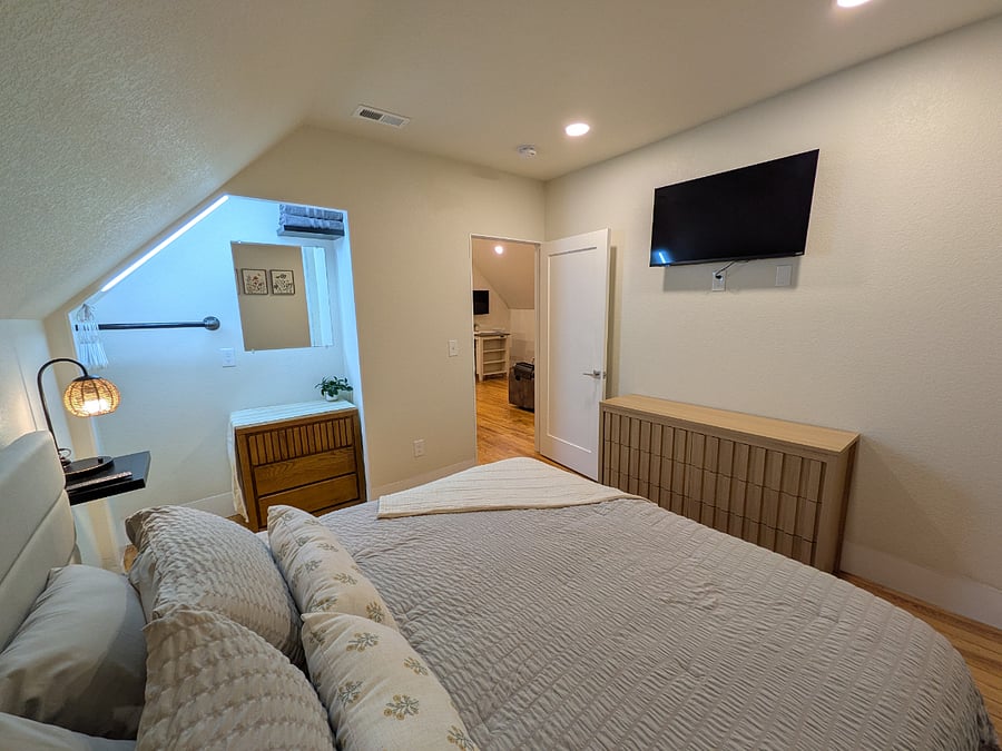 King bedroom