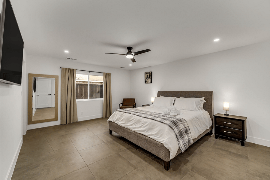 Super spacious Master Bedroom with a King size bed with all brand new linen.