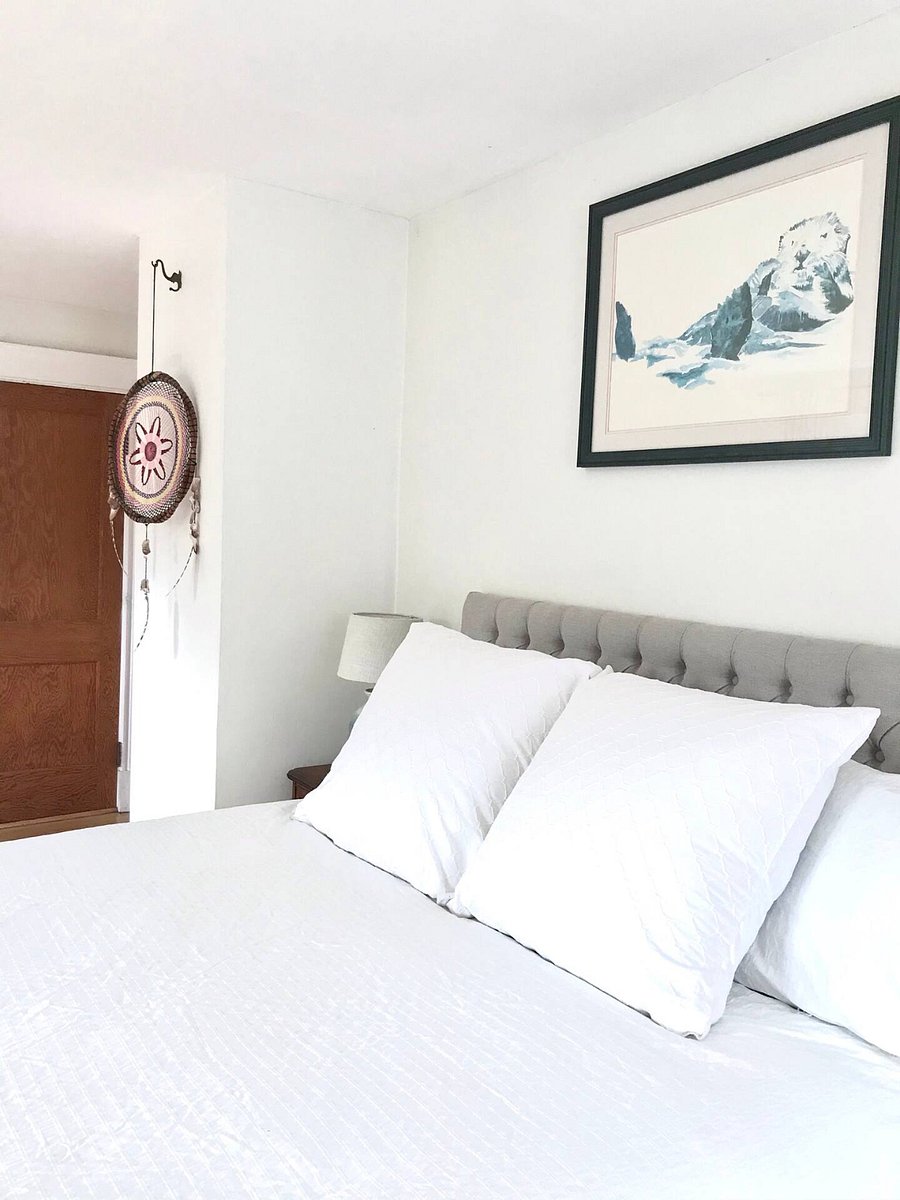 Primary bedroom with king size bed