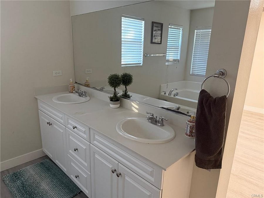 Furnished Finder property 915233_1 photo 15