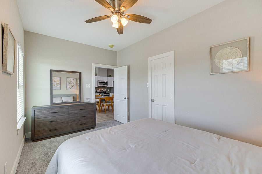 Furnished Finder property 915353_1 photo 15