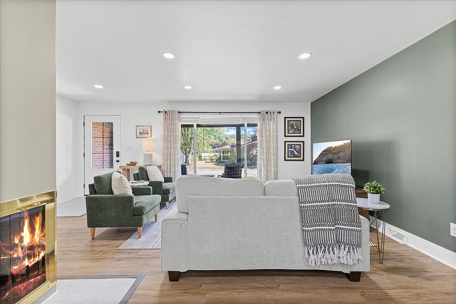 Clean, modern, warm and cozy!