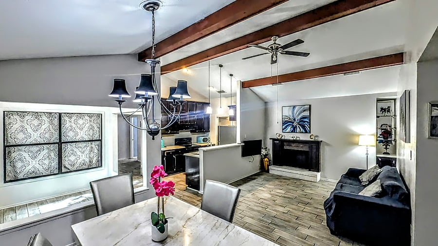  Dining Room / Living Room/ Kitchen