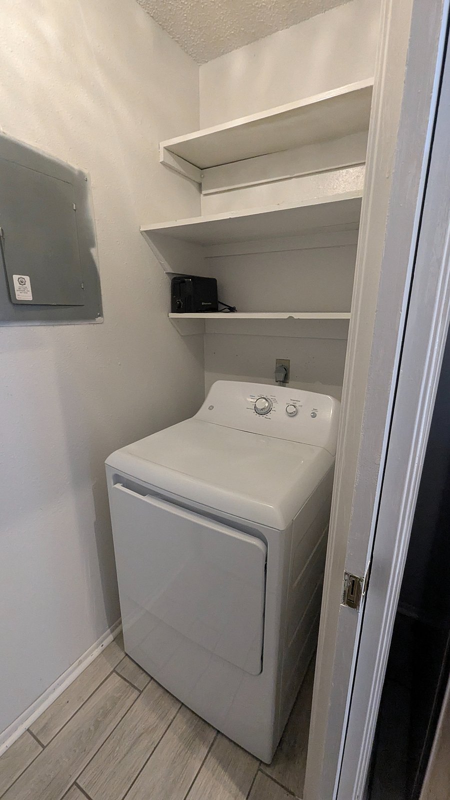 Utility Area-Dryer