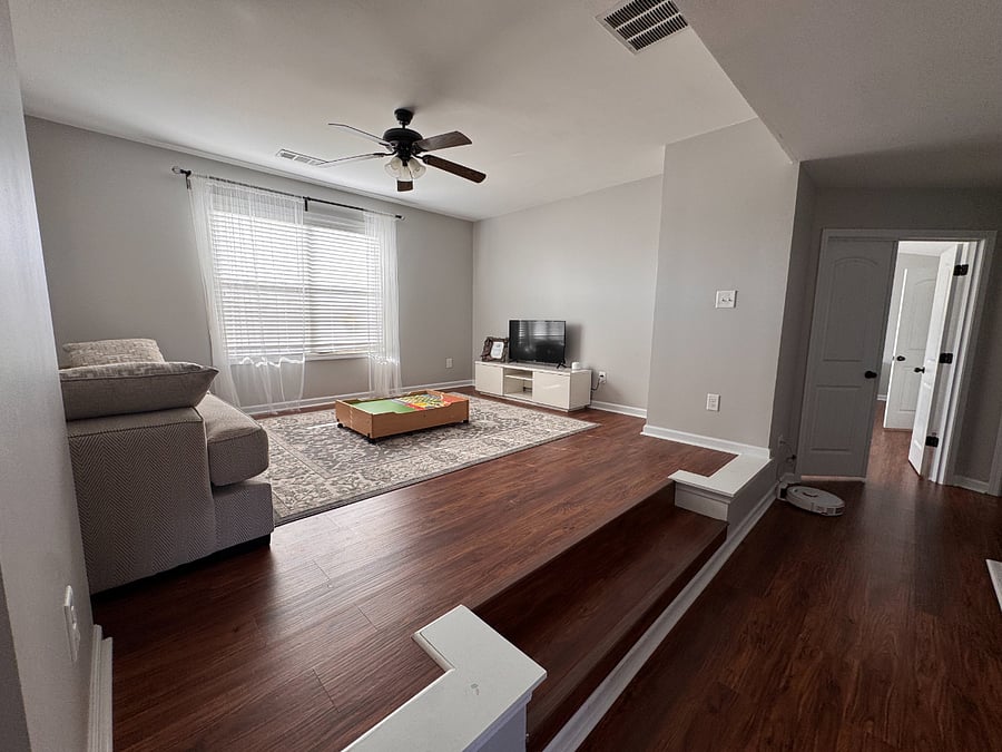 Flex/Media room (2nd floor)
