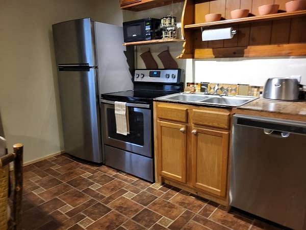 Furnished Finder property 915395_1 photo 9