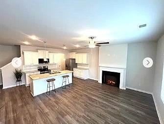 Furnished Finder property 915475_1 photo 3