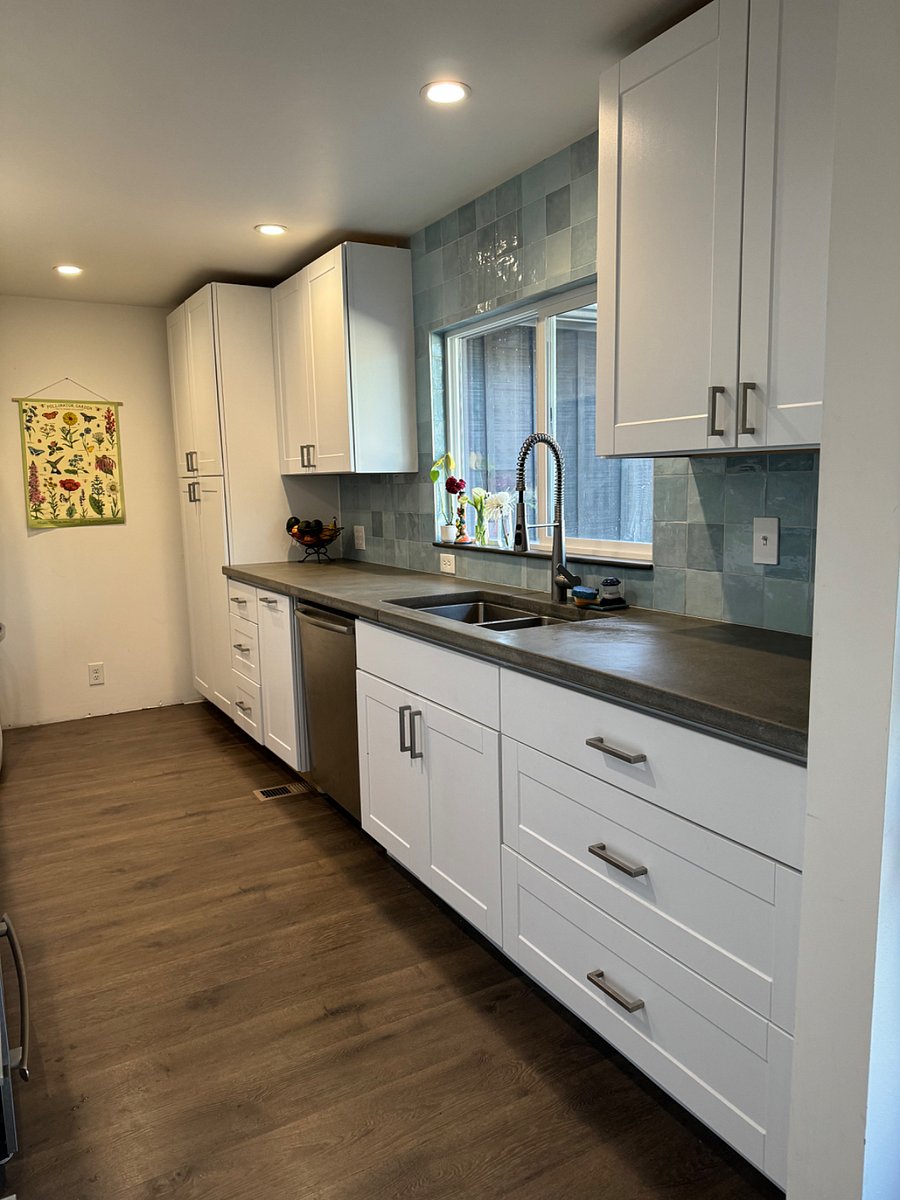 Fully stocked kitchen with all the amenities, polished concrete countertops and great storage and counter space.