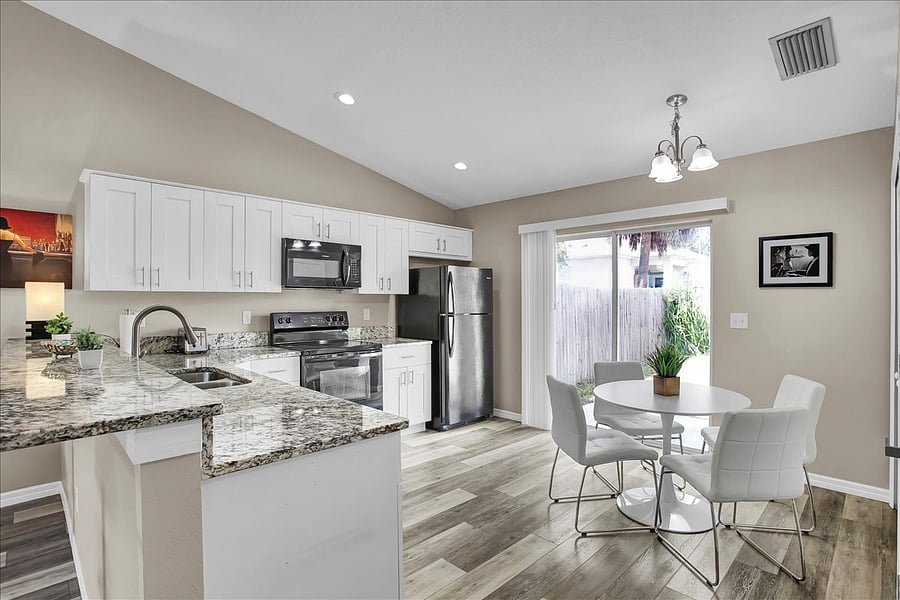 Furnished Finder property 915592_1 photo 7