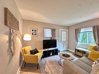 Furnished Finder property 915656_1 photo 1