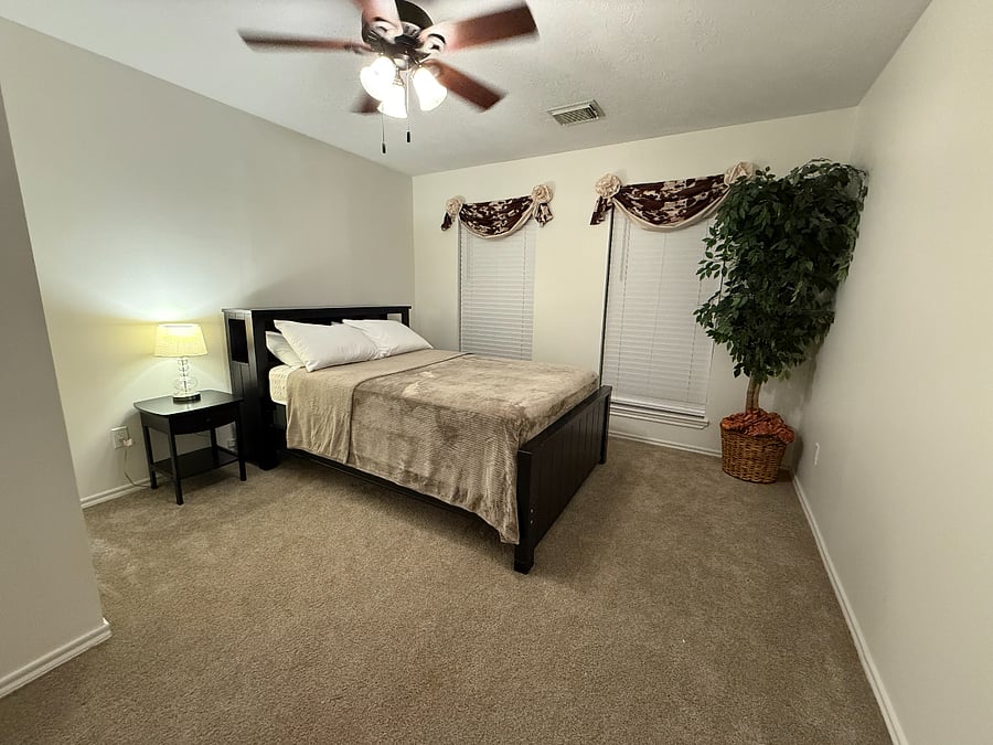 Furnished Finder property 915669_1 photo 4