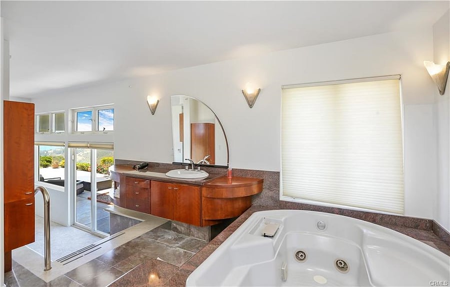 Furnished Finder property 915712_1 photo 22