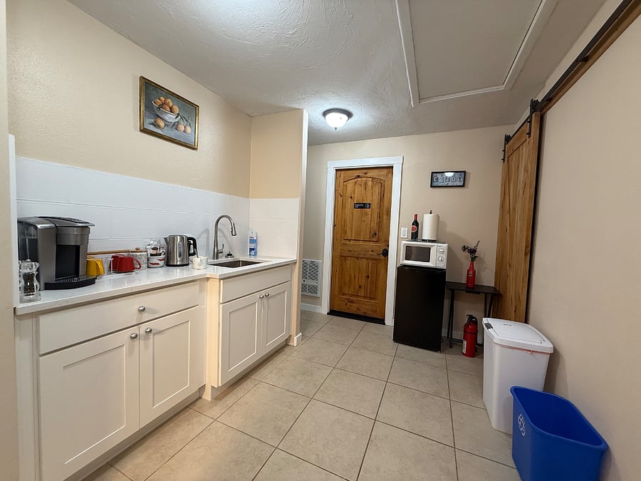Furnished Finder property 915796_1 photo 17