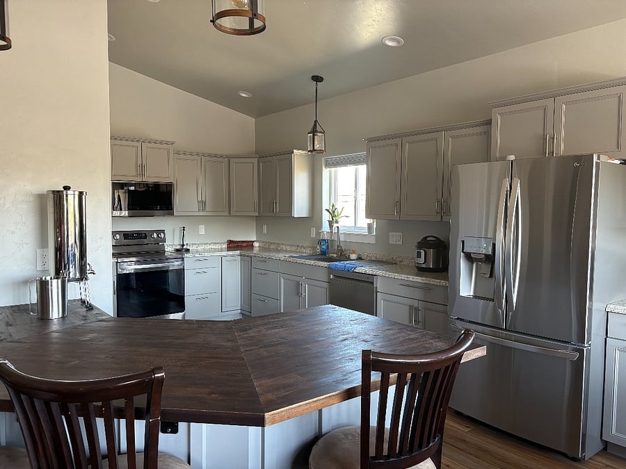 Kitchen and snack bar