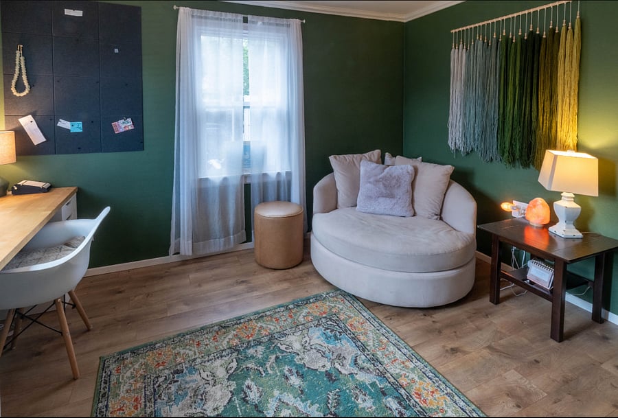 Reading nook in Home Office