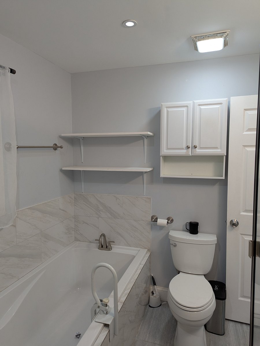 Plenty of shelves for your toiletries.