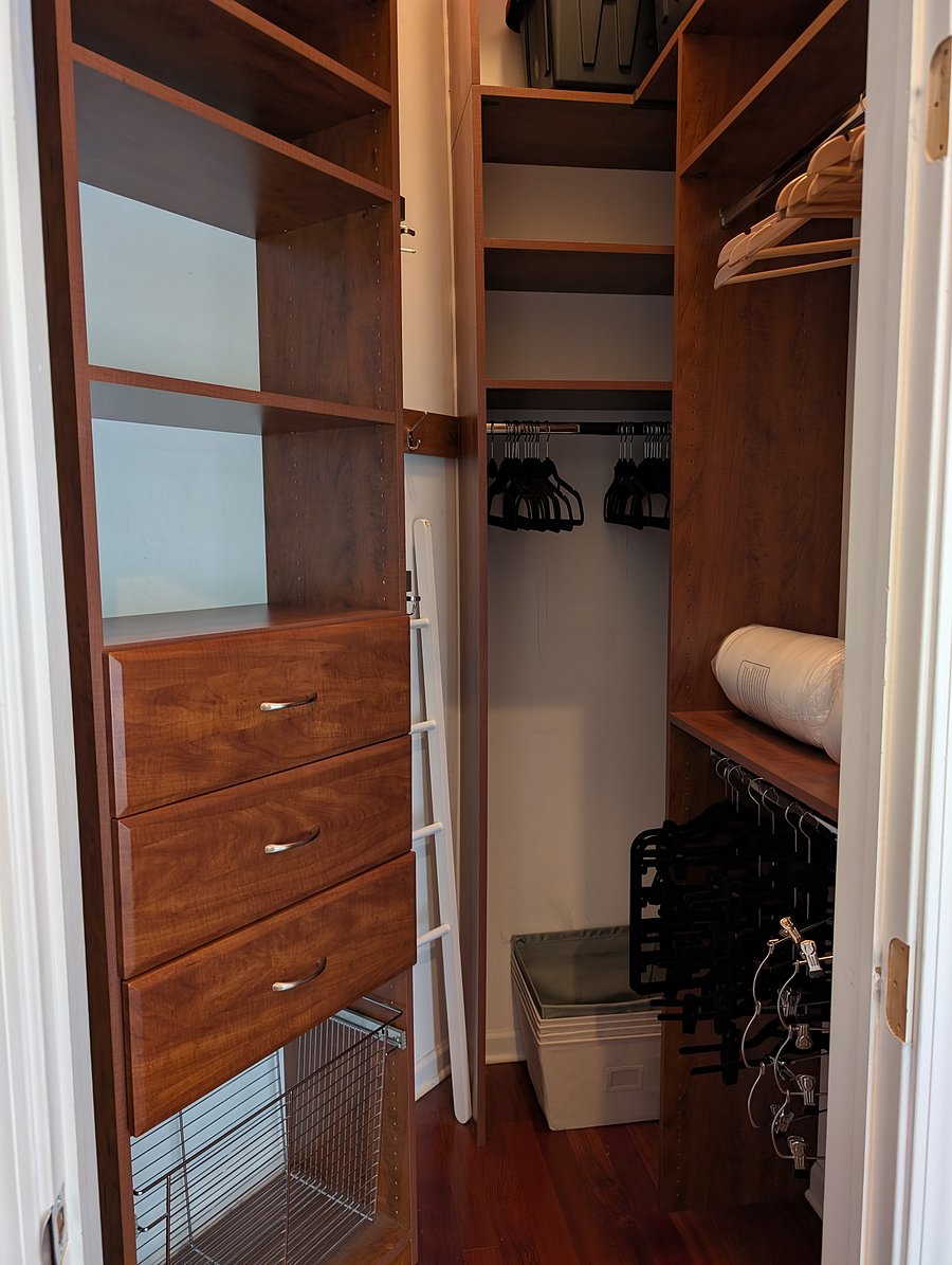 Primary bedroom closet