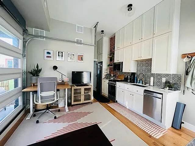 Furnished Finder property 915983_1 photo 16