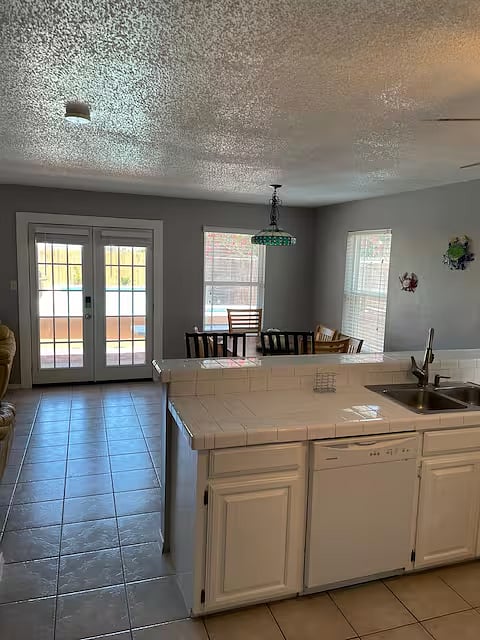 Furnished Finder property 916027_1 photo 8