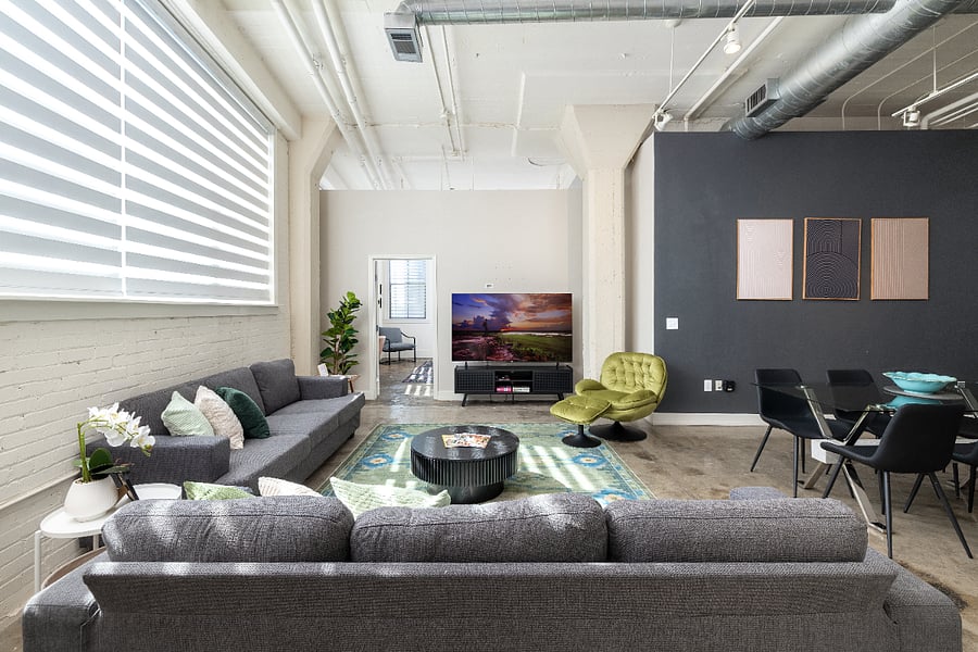 75" TCL ROKU TV